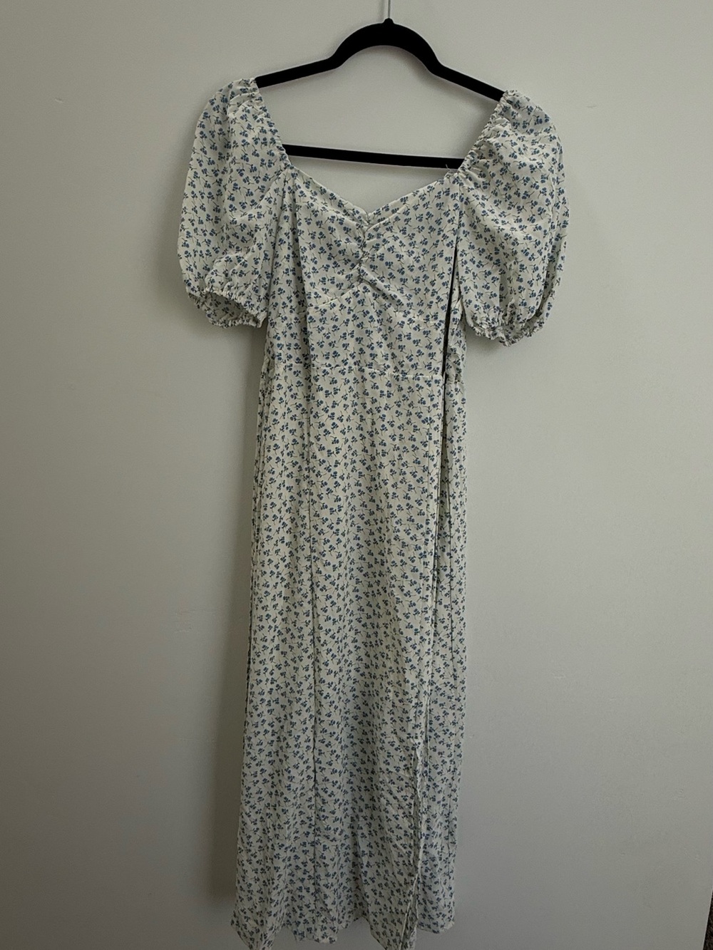SHEIN White Midi Dress with Blue Floral Print and Puff Sleeves